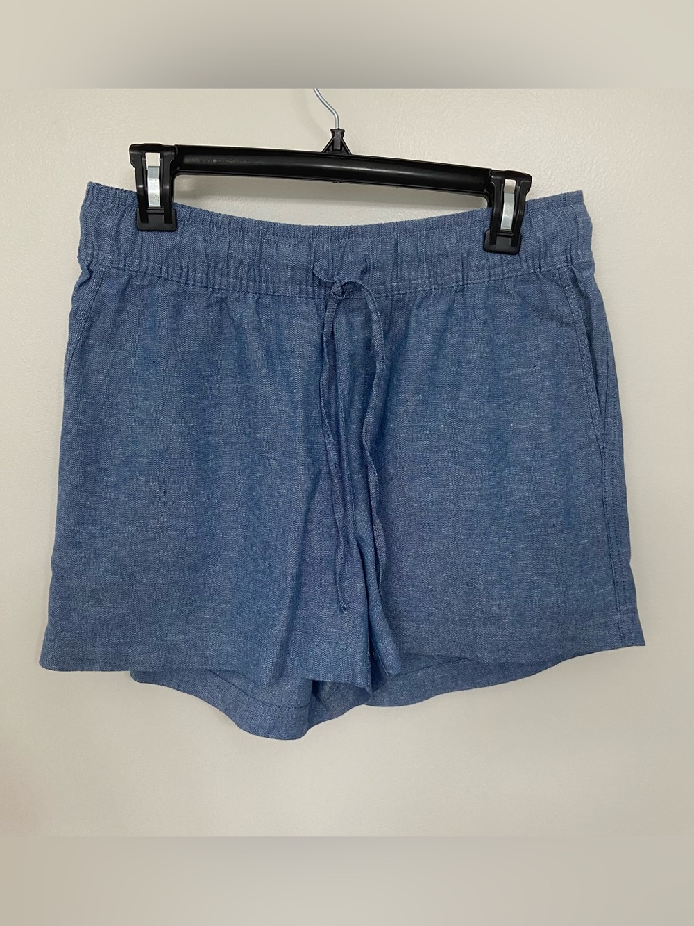 GAP Linen Blend Chambray Blue Pull On Shorts Drawstring Pockets Women’s S